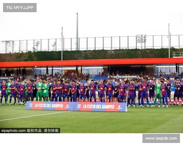 甘伯杯结束后特狮主动与加西亚拥抱展现队长风范赢得球迷赞誉 甘伯杯结束后特狮主动与加西亚拥抱展现队长风范赢得球迷赞誉