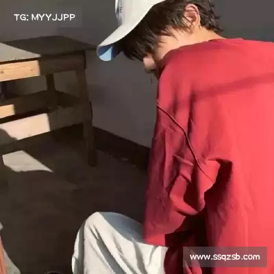 莫青